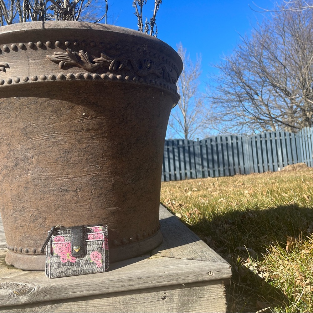 💗Juicy couture mini wallet💗